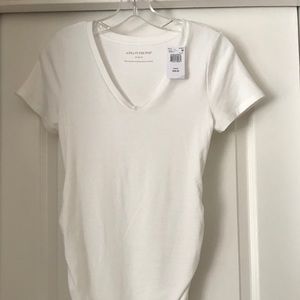 A Pea in the Pod White T-shirt. New with Tag!